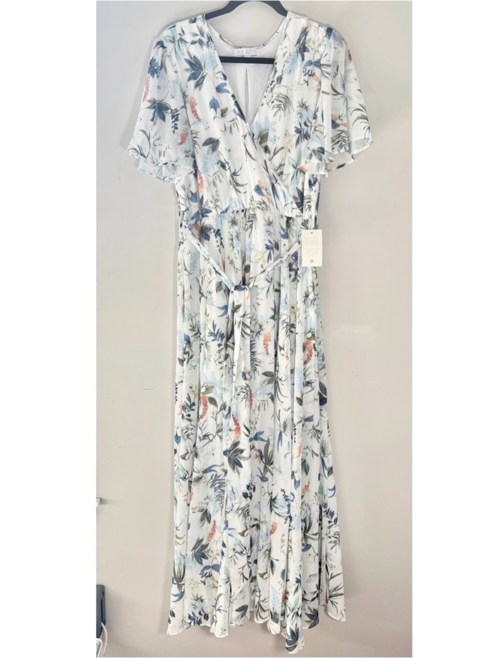 NWT Ivy City Co 1X Floral Maxi Dress Flutter Sleeve Tie Waist Cottagecore - Picture 3 of 12